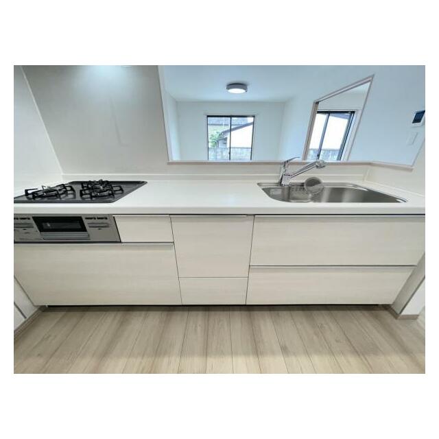 空間を隔てないカウンターキッチンはリビングにいる家族と会話がしやすい仕様＾＾