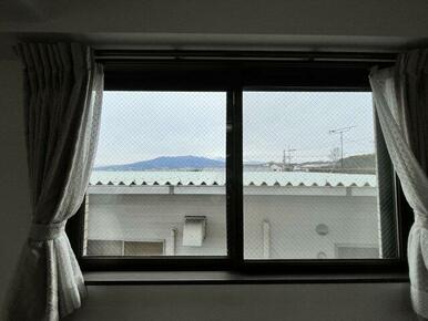 リビングから富士山が見えます