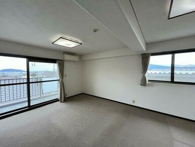 ゆったりとした居間です