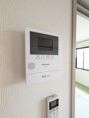 ★★インターホンで室内にいながら来客対応が出来ます♪★★