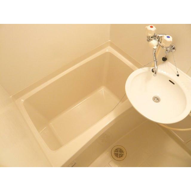 バス・トイレ別々です。