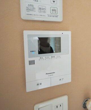来訪者の確認のできるモニタ付インターホン