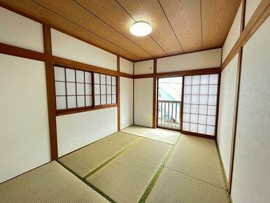 ２階和室約６帖　別角度から