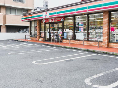 セブンイレブン小倉神岳２丁目店