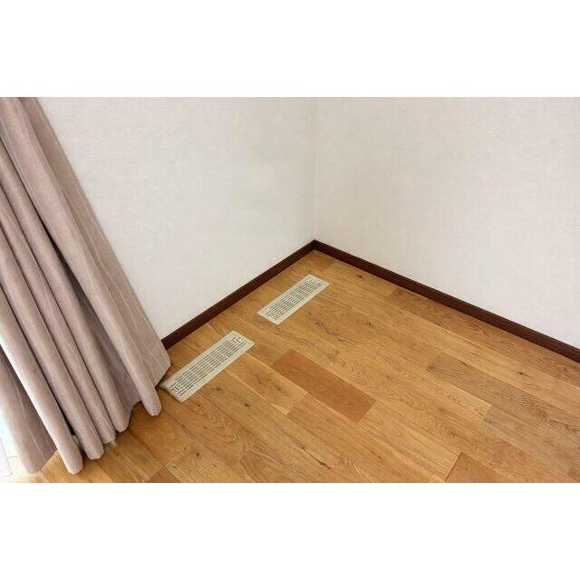 1種換気システムの床からの吹き出し口！
