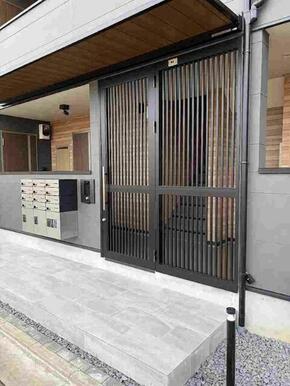 オートロック・防犯カメラ完備