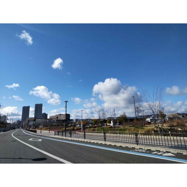 安満遺跡公園　徒歩9分(約600ｍ）