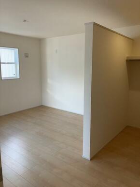 リビングと洋室の使い分けで生活にメリハリを（1号棟）