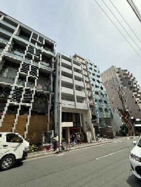 祇園祭時は蟷螂山がある西洞院通りに面しています