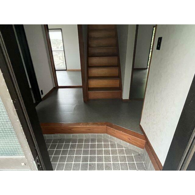 シンプルで使いやすい玄関です