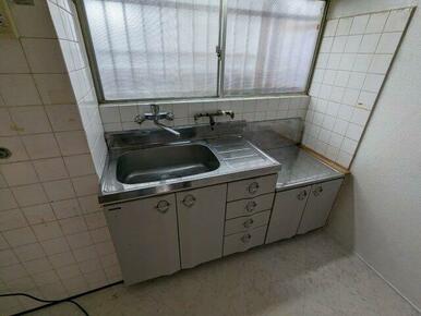 コンパクトなキッチンで掃除もラクラク