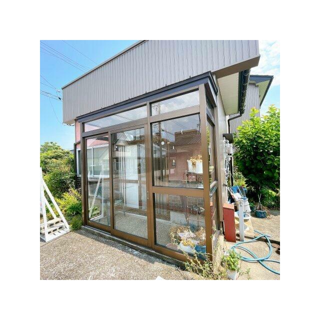 風除室があるので天気が悪い日も安心です！！