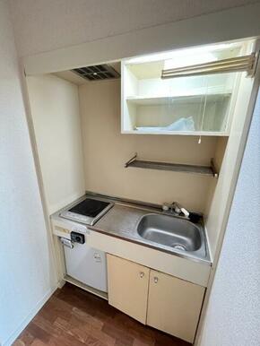 ※ミニ冷蔵庫は撤去されます