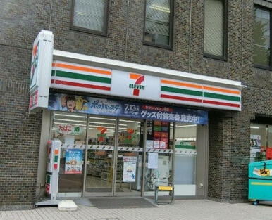セブンイレブン　川崎市役所前店