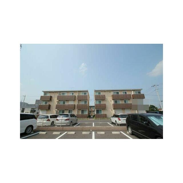 積水ハウス施工の賃貸住宅「シャーメゾン」です。