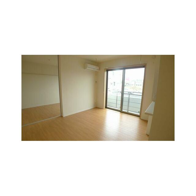 南面の掃き出し窓からの採光性と風通しが良く、一日中明るい快適な空間リビング＆ダイニングと南側洋室♪