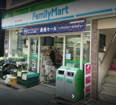 ファミリーマート石川町店