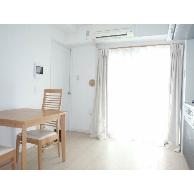 陽当たりの良いダイニングキッチンです