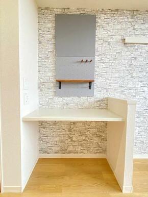 【洋室】ワークデスク☆