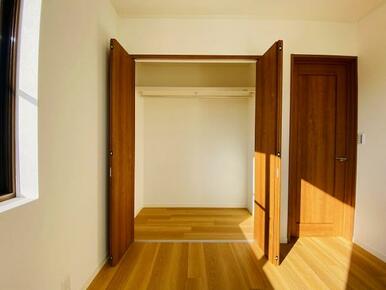 洋室クローゼット