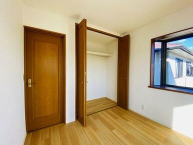 洋室3クローゼット