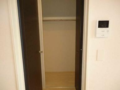 玄関クローゼット