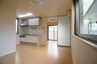 ■２面採光、フローリング仕様のお部屋