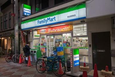 ファミリーマート桃谷商店街東店