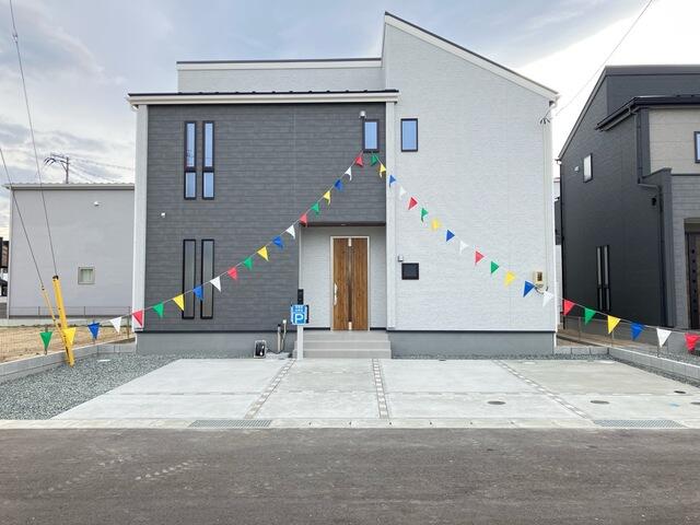 福島市 野田町字相沢 2階建 4SLDK