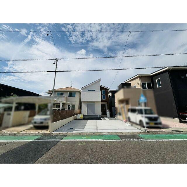 駐車場2台分あります