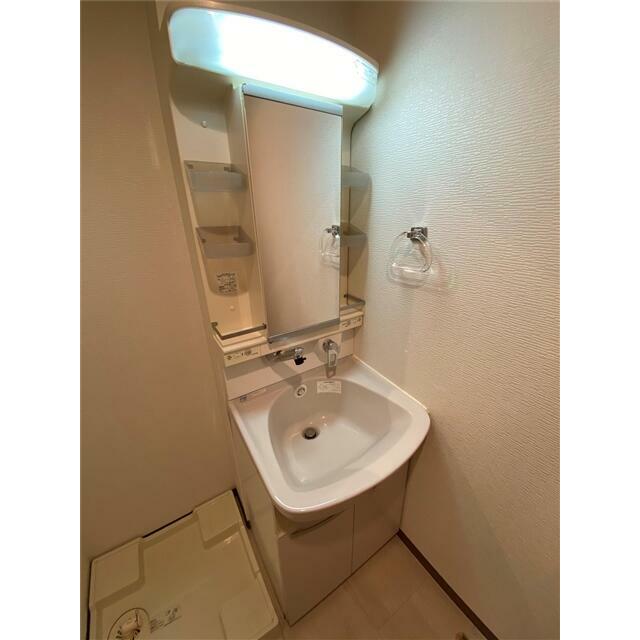 独立洗面台（シャワー水栓）