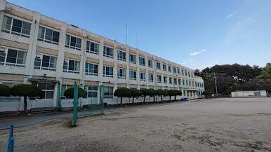 名古屋市立鶴舞小学校
