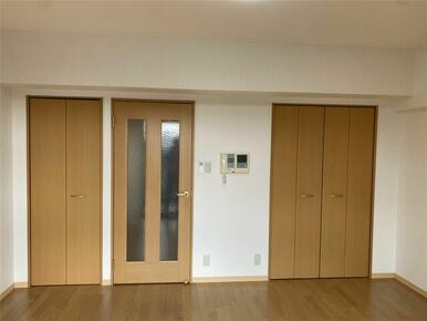 お持ちの家具の配置を考えると洋室のお部屋が暮らしやすいという方に