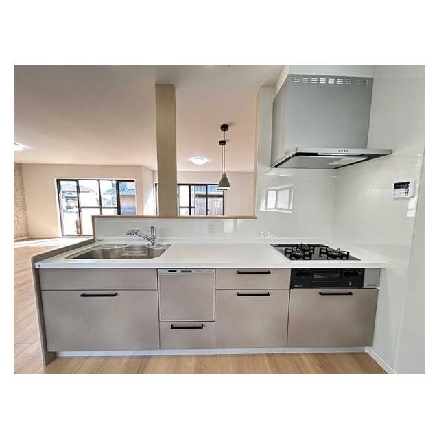 「キッチン」ハウステックのシステムキッチン、新品交換済み