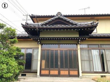 落ち着いた雰囲気の外観です