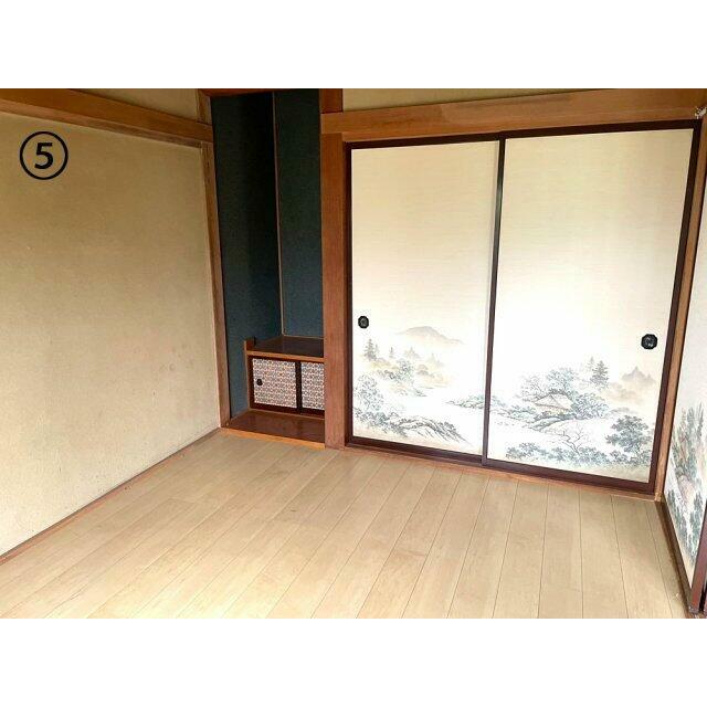 玄関左横にある洋室の収納です