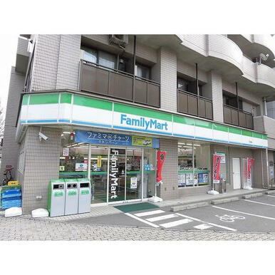 ファミリーマート平田橋店