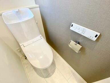 1・2階にトイレ有！階段の昇り降りが無く高齢の方にも安心！