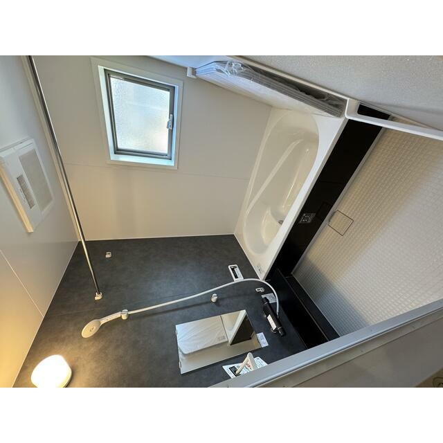 朝風呂、シャワー、夜のバスタイムと使い方は自在（7号棟）