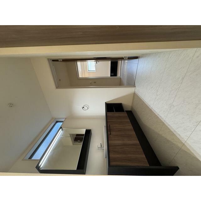 家族やゲストの笑顔が浮かんできそうな玄関（7号棟）