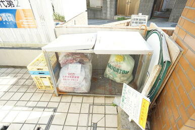 敷地内ゴミ置き場