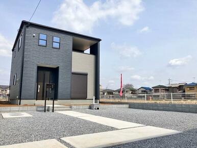 未来を鮮やかに彩る住まい（3号棟）