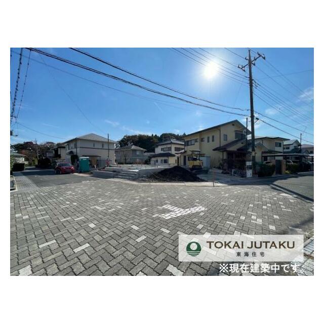 北側約6M、西側約6.02M幅員の公道角地。車の出し入れもスムーズに行えますね＾＾