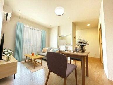 ※家具等を配置したイメージになります。エアコン以外の家具家電等は設備ではございません。