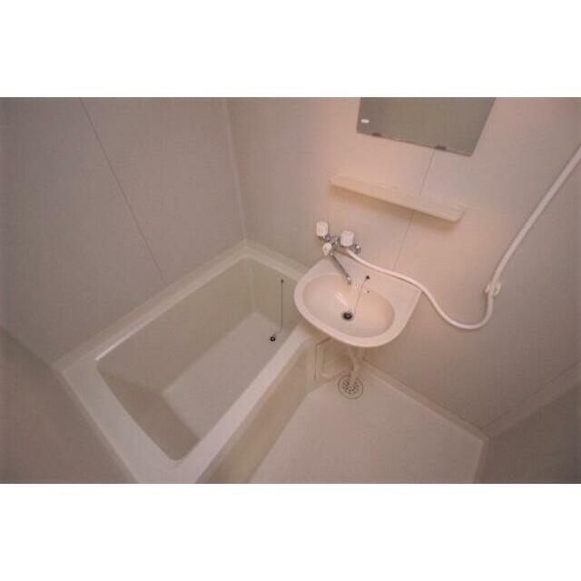 ※別号室の写真となります