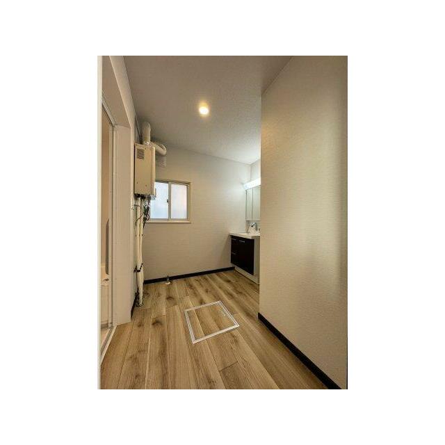 脱衣所も広く拡張しております。