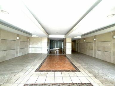 エントランスホール