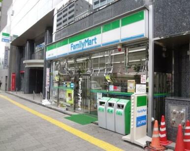 ファミリーマート　台東寿二丁目店