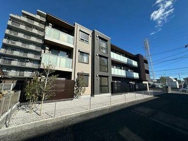 重量鉄骨造３階建ての賃貸マンション！