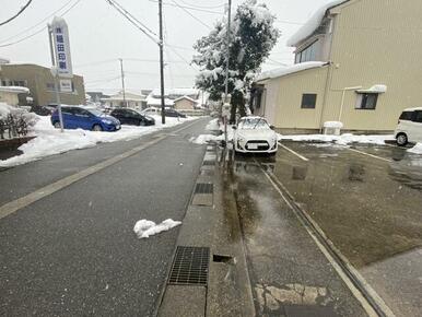 前面道路　融雪付き